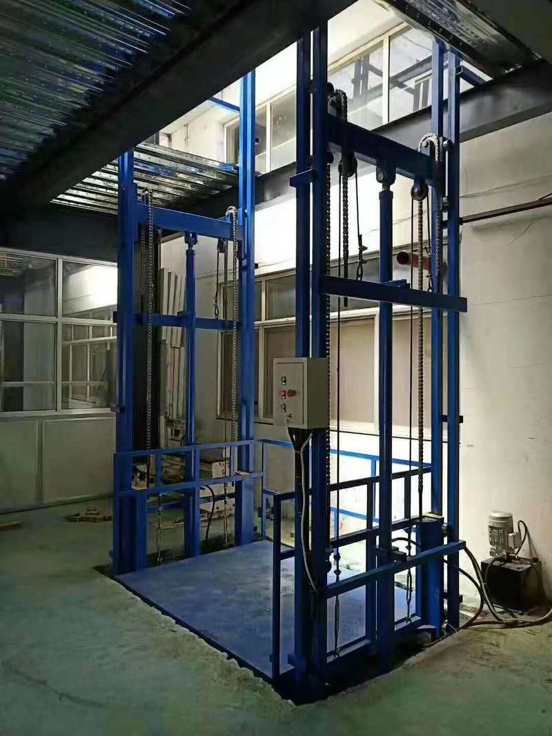 和田小型货梯