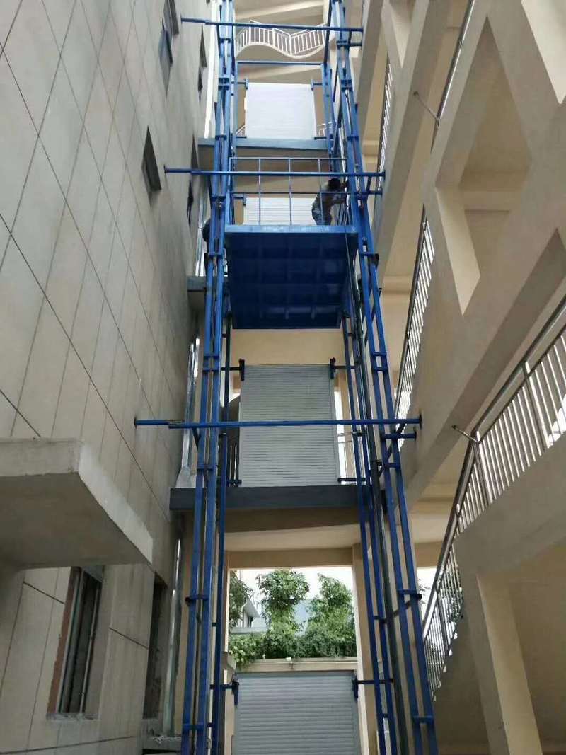 和田户外货梯