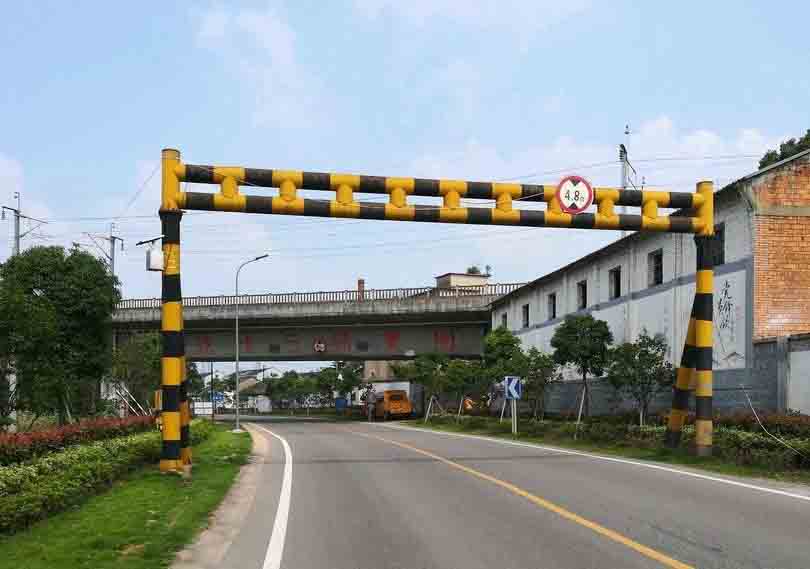 和田铁路限高架